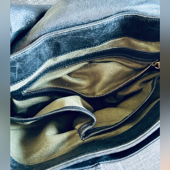 Kooba Hobo Bag 100% Leather in good condition Size Medium ajustable strap - Picture 14 of 15